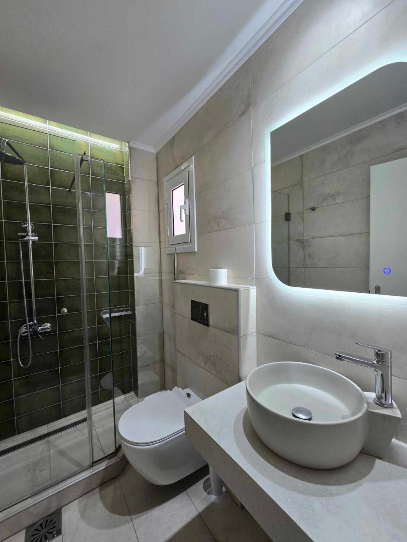 Faros Guest house *