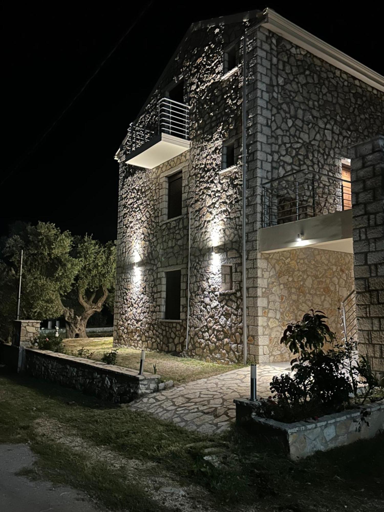 Hotel Hill 3*