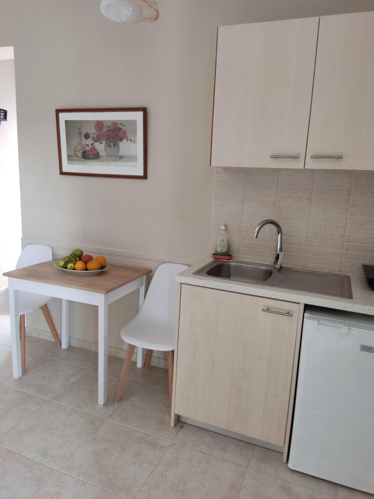 Anesis Village And Apartment