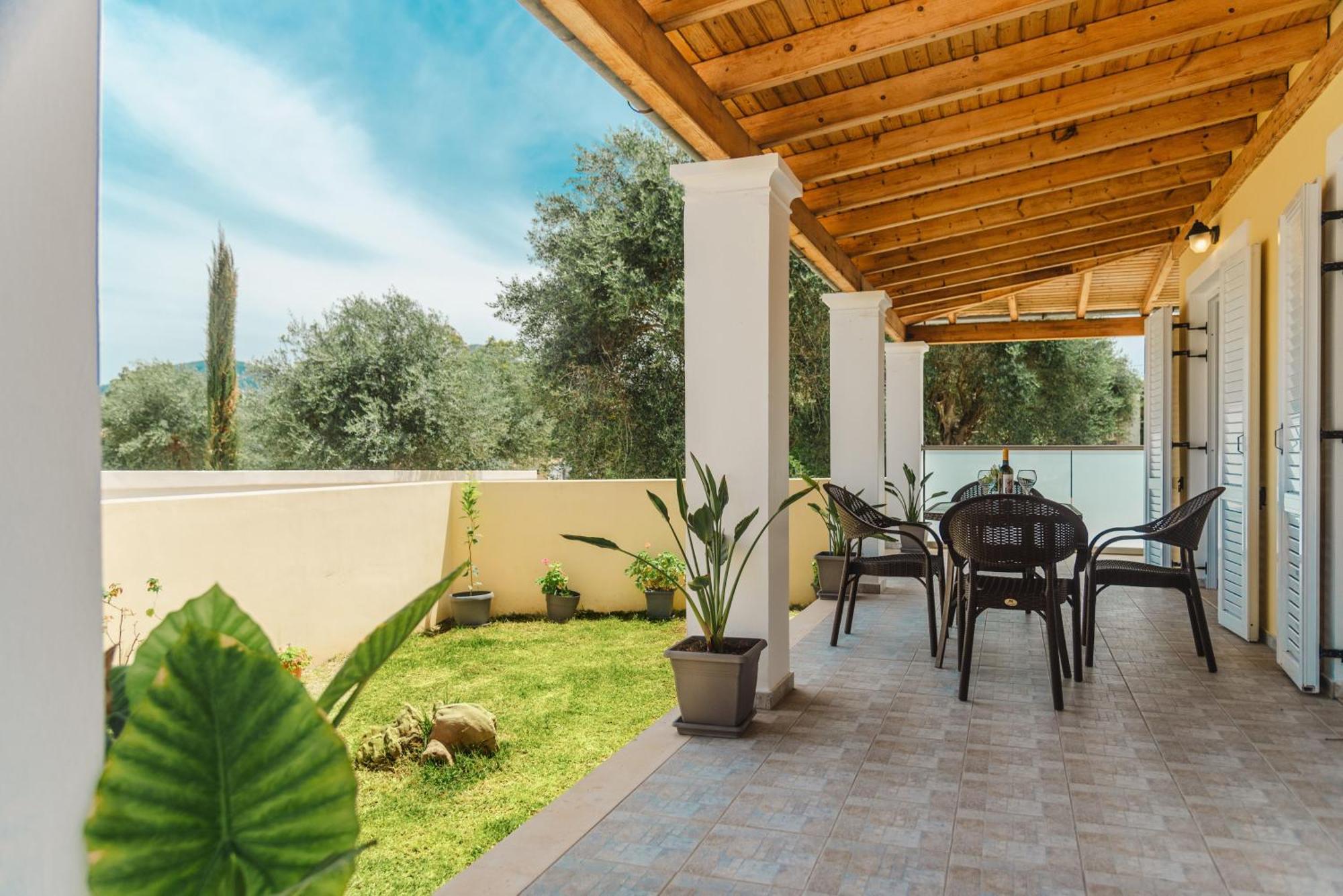Holiday home Corfu Nikki's Moraitika