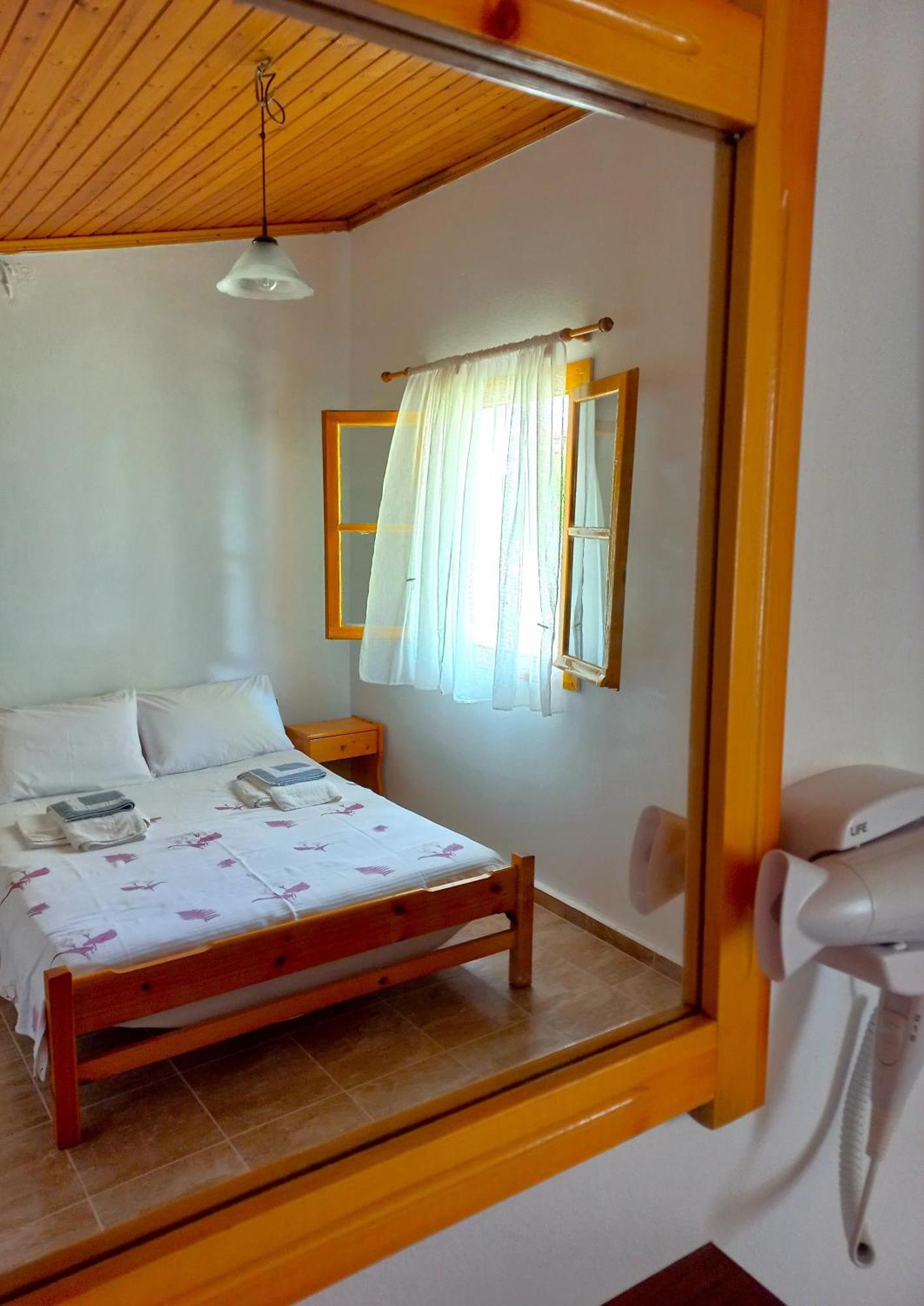 Apartment Korali Stafilos *