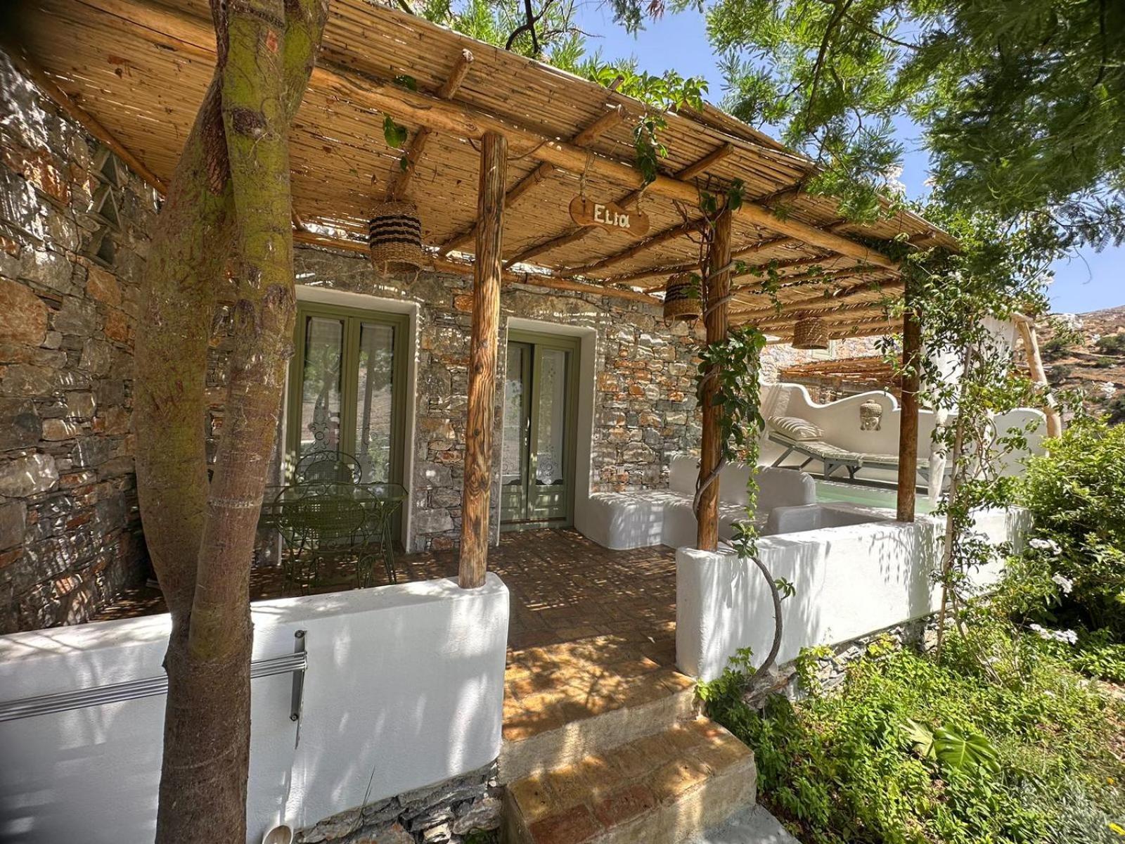 Aliori Art Caves Guest house *