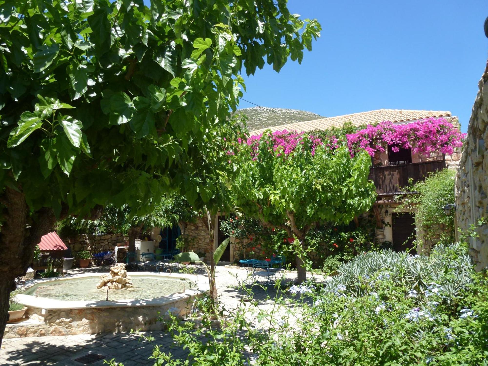 Bed & Breakfast Tsivouli *