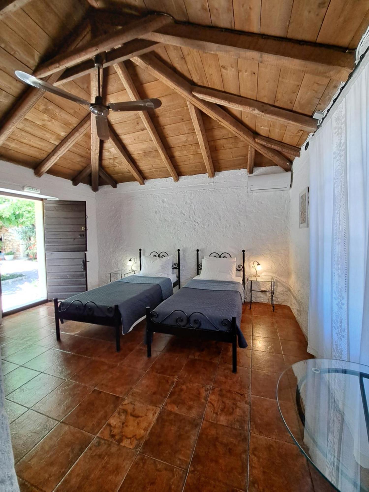 Tsivouli Bed & Breakfast *