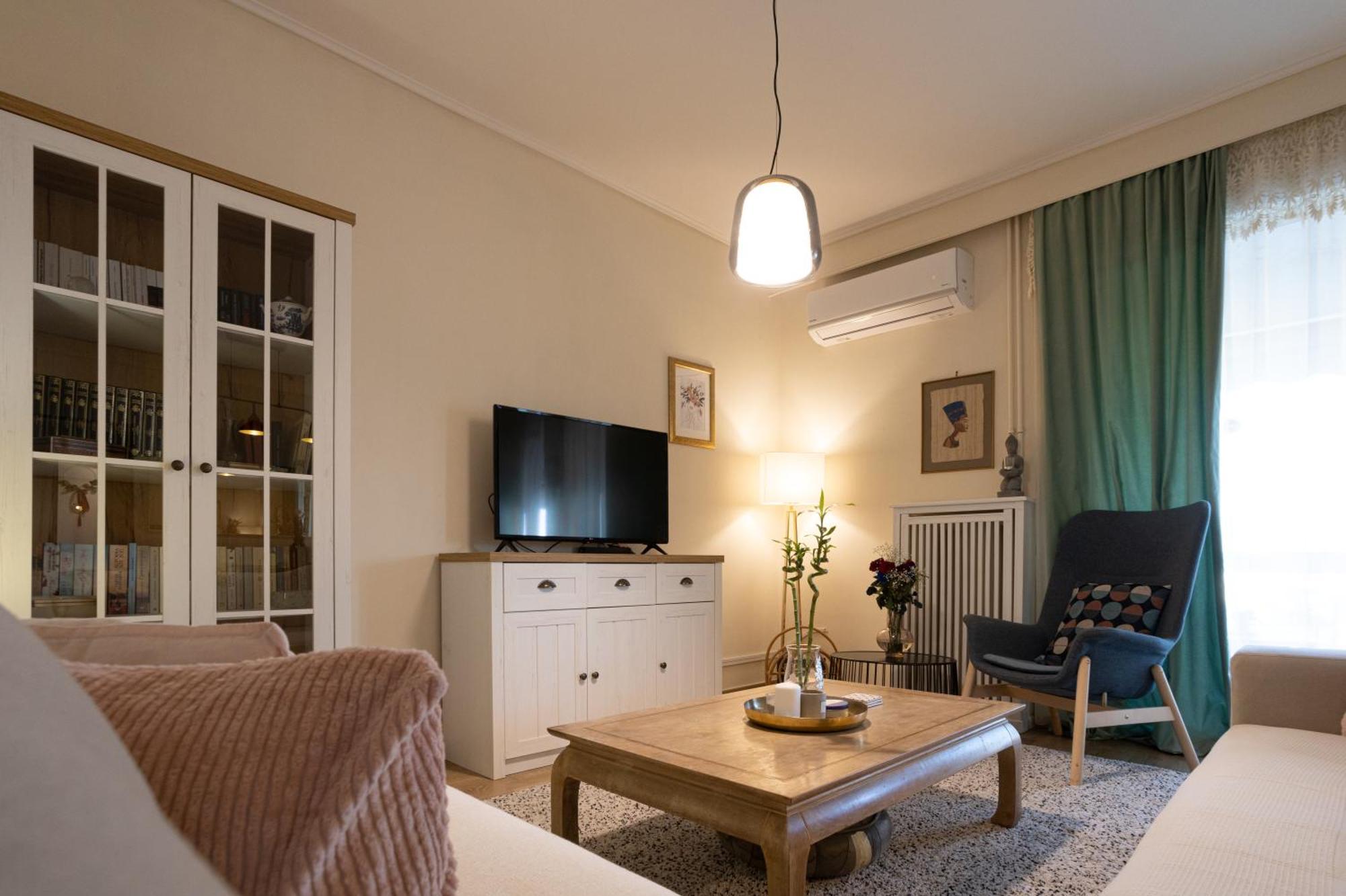 Glyfada Golf Fourth Floor Apartment