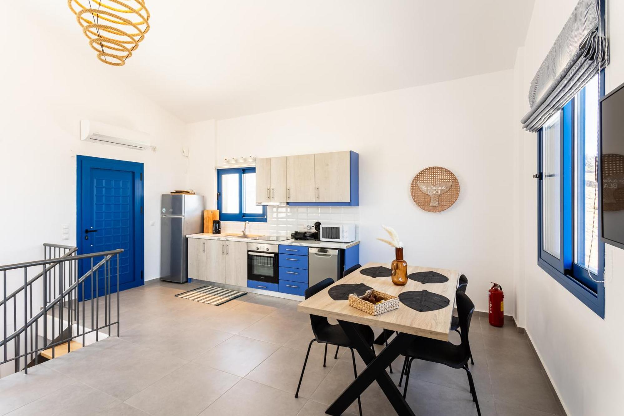 Live In Blue - Kea's Myriad Shades Villa