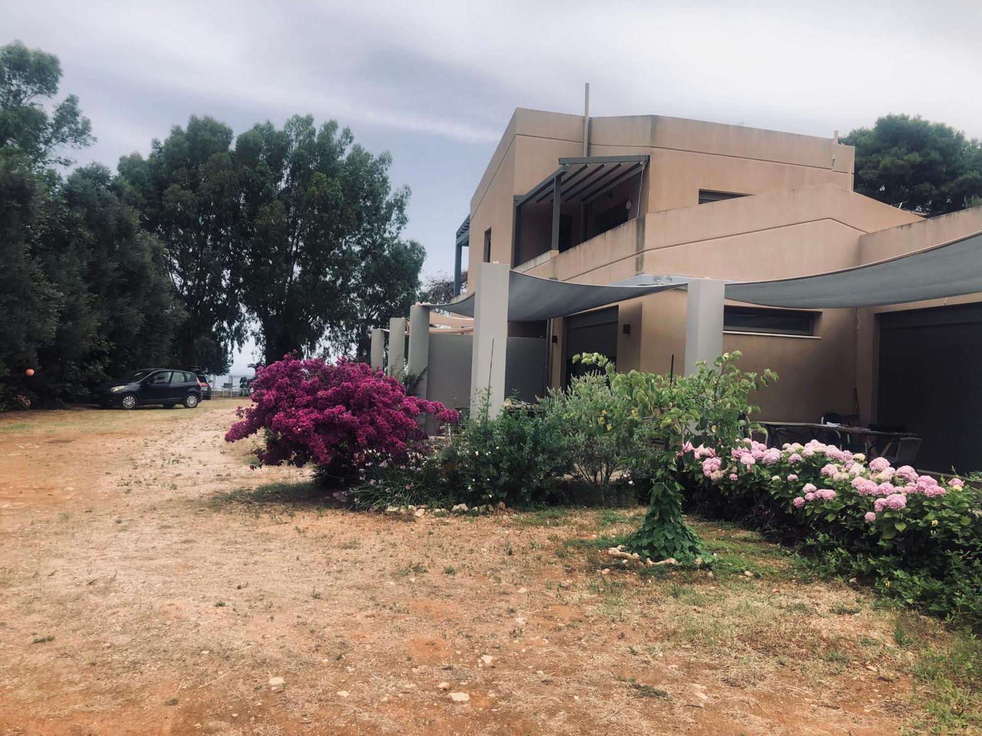 The Turn-- Agios Ioannis Beachfront Apartment
