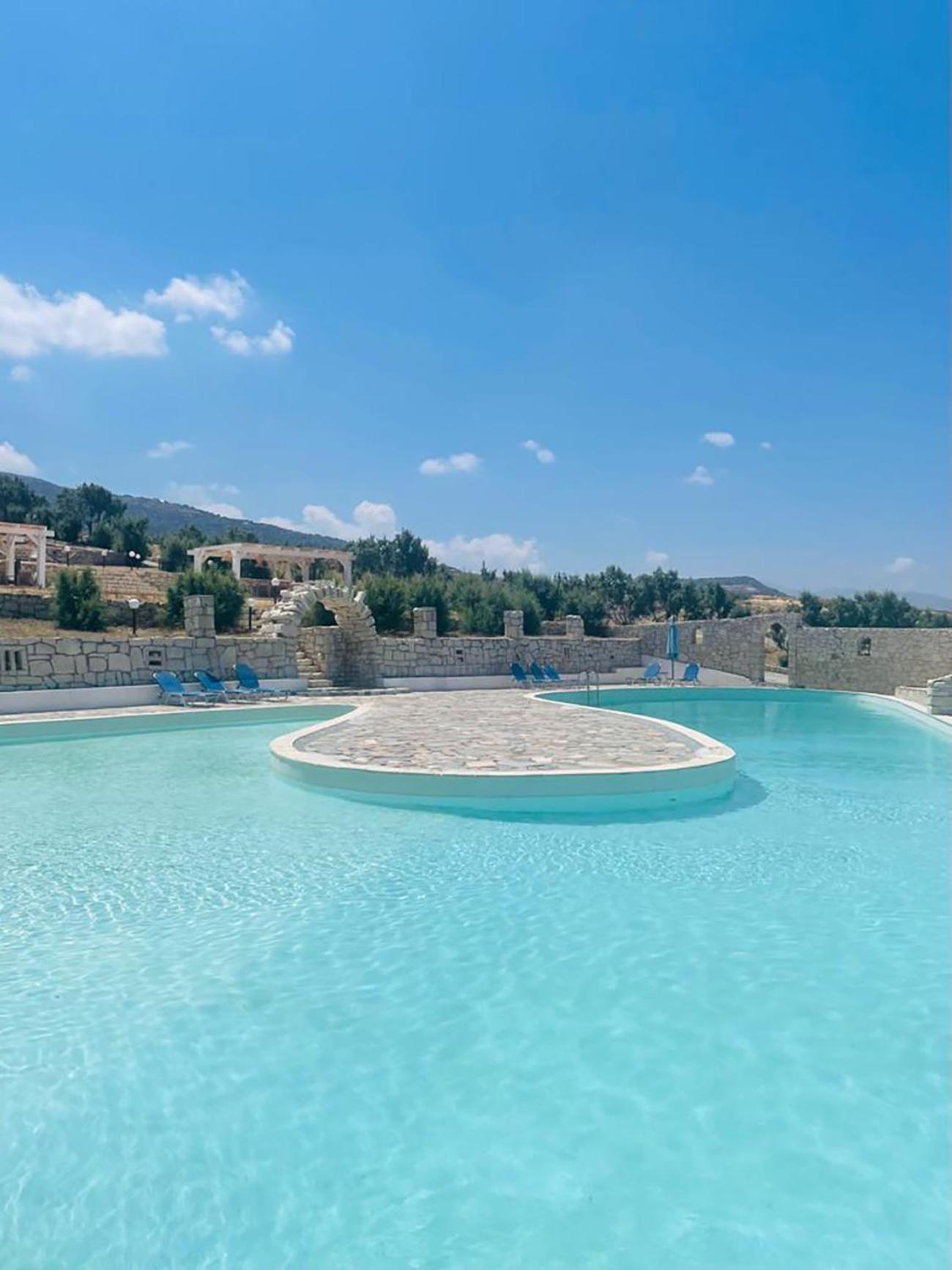 Hotel Lassion Golden Bay