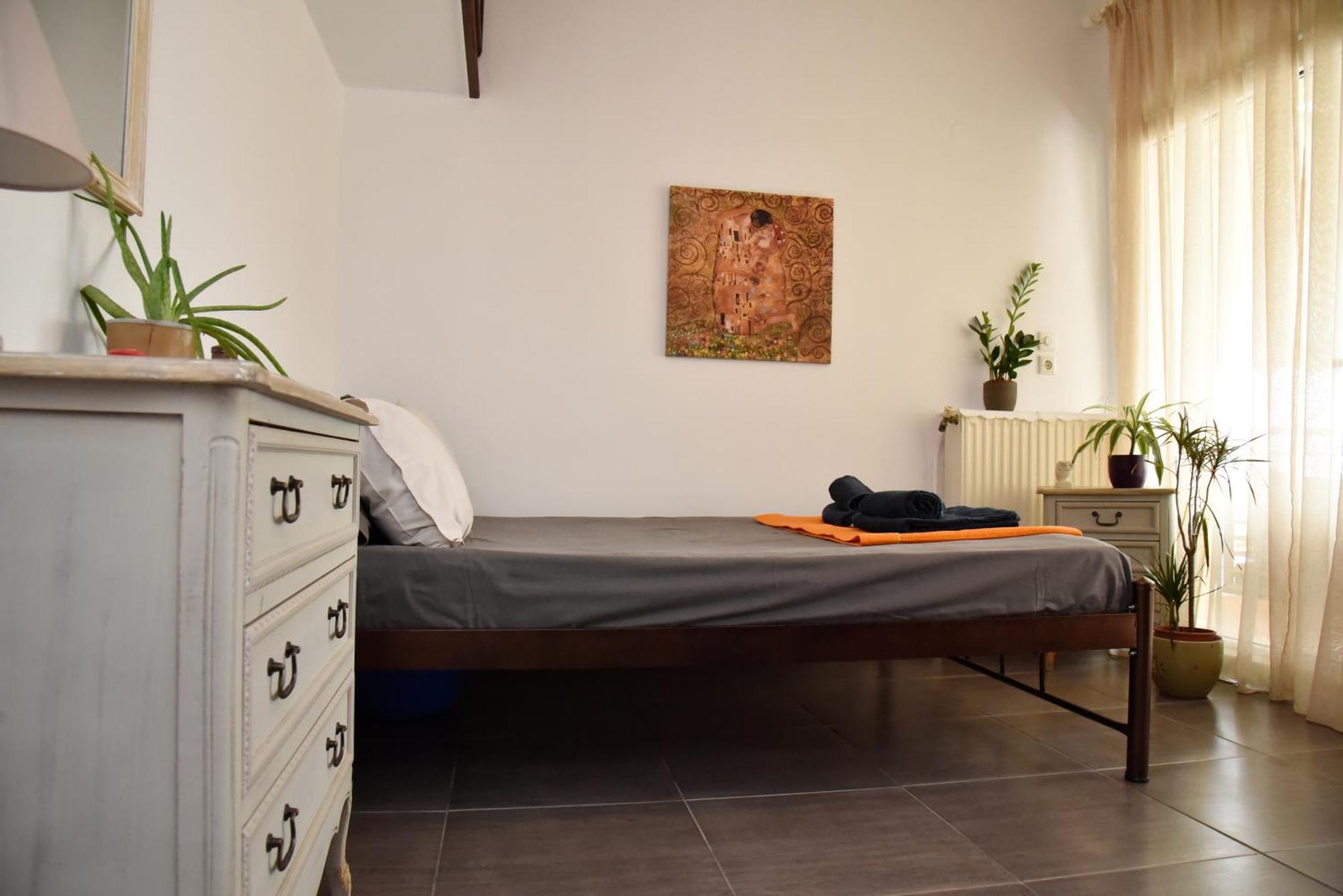 Apartment Beach Apartment Palaiontsiflikion