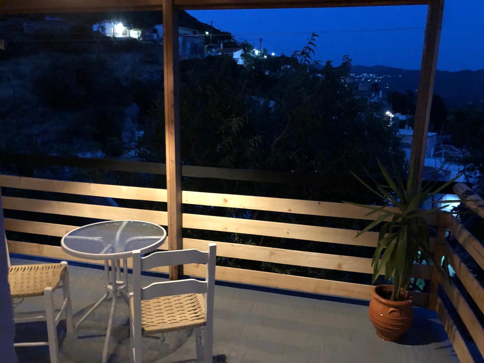 Apartment In Samos *