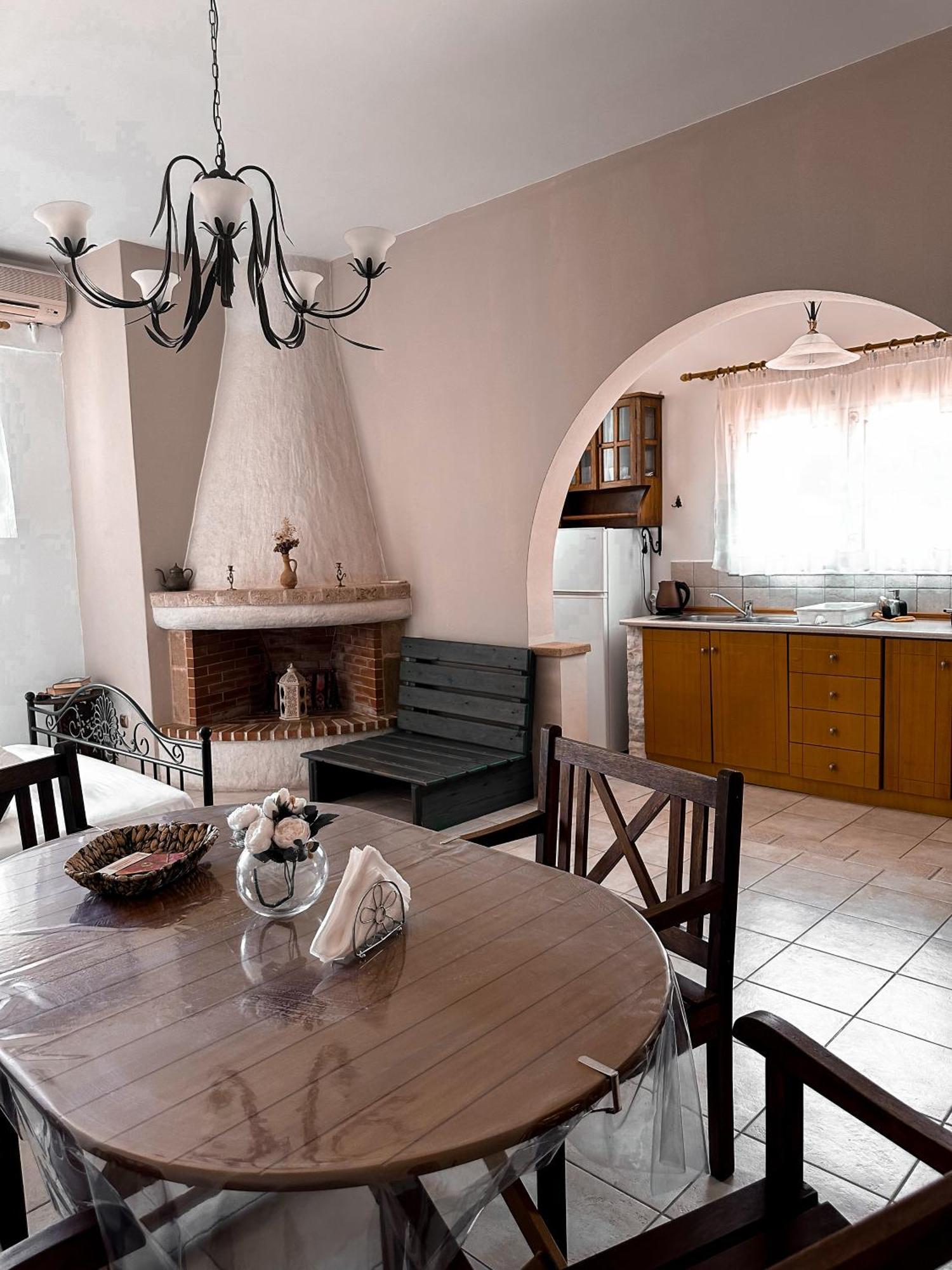 Theonia Villas *