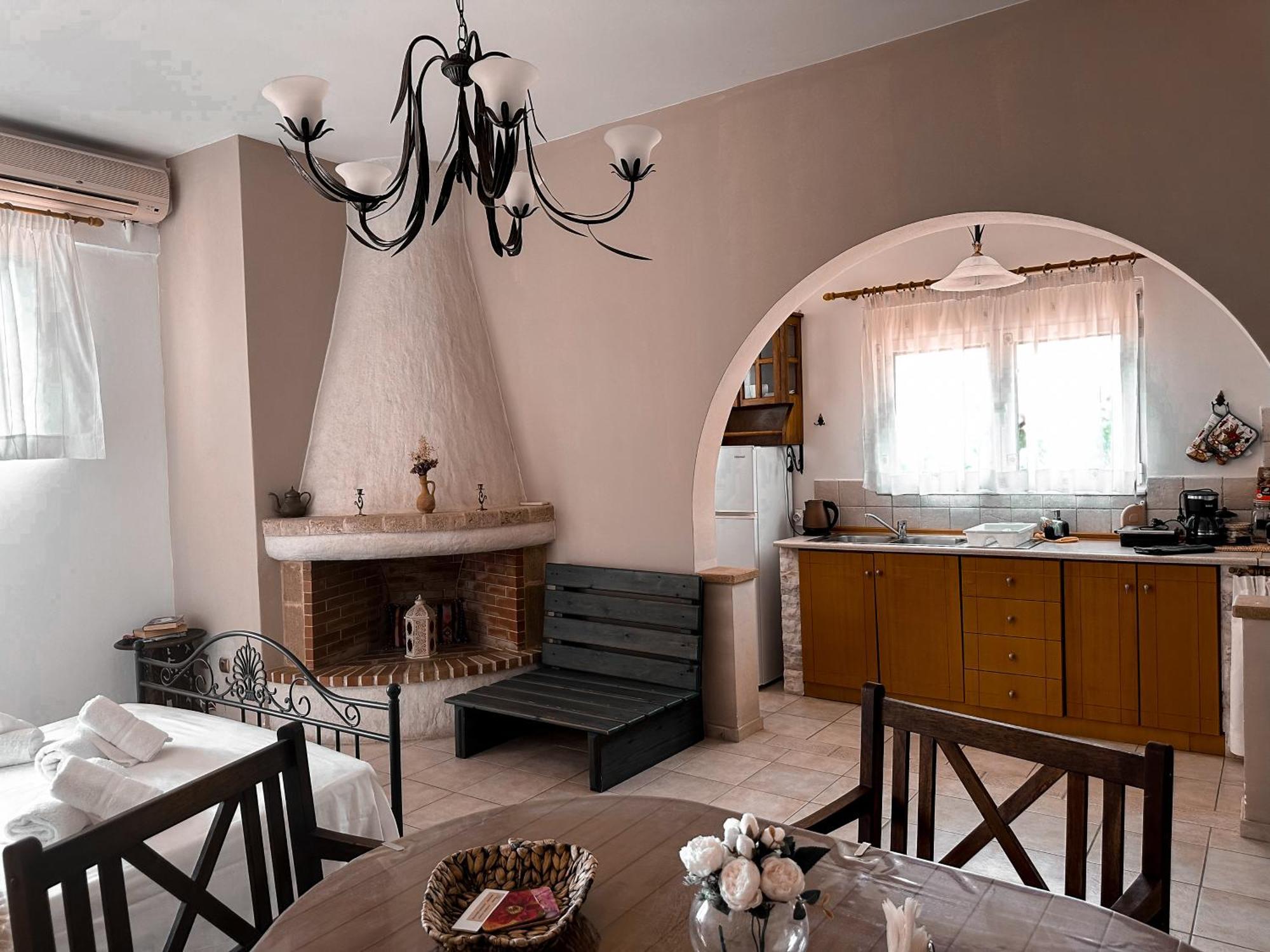 Theonia Villas *