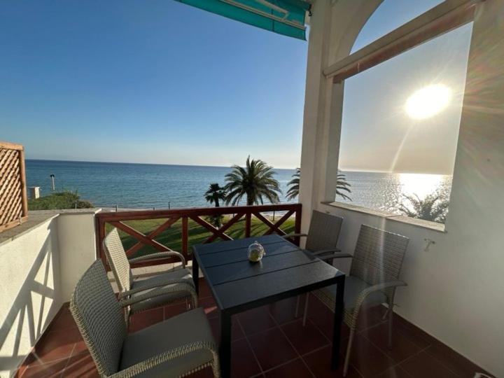 Thalassa-seafront Family Apartment *