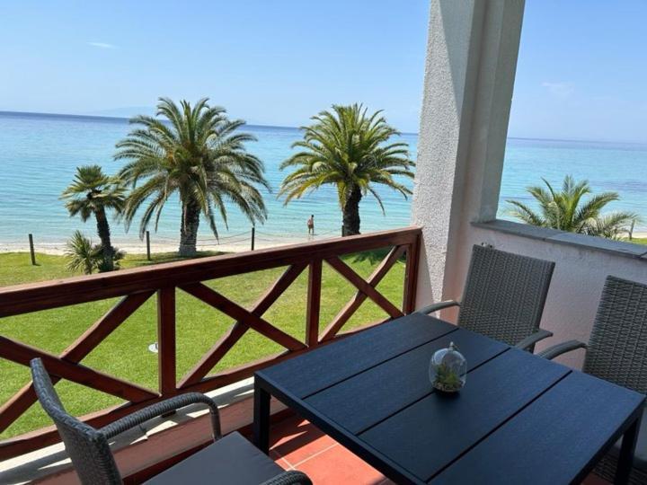 Thalassa-seafront Family Apartment Skala Fourkas