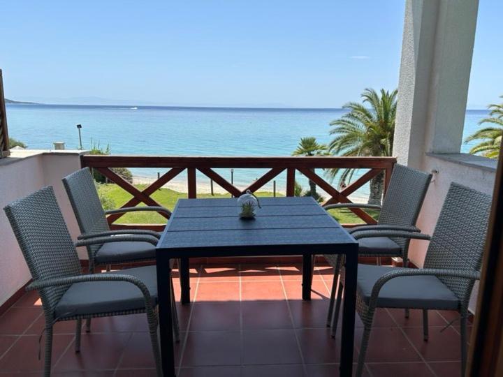 Thalassa-seafront Family Apartment *