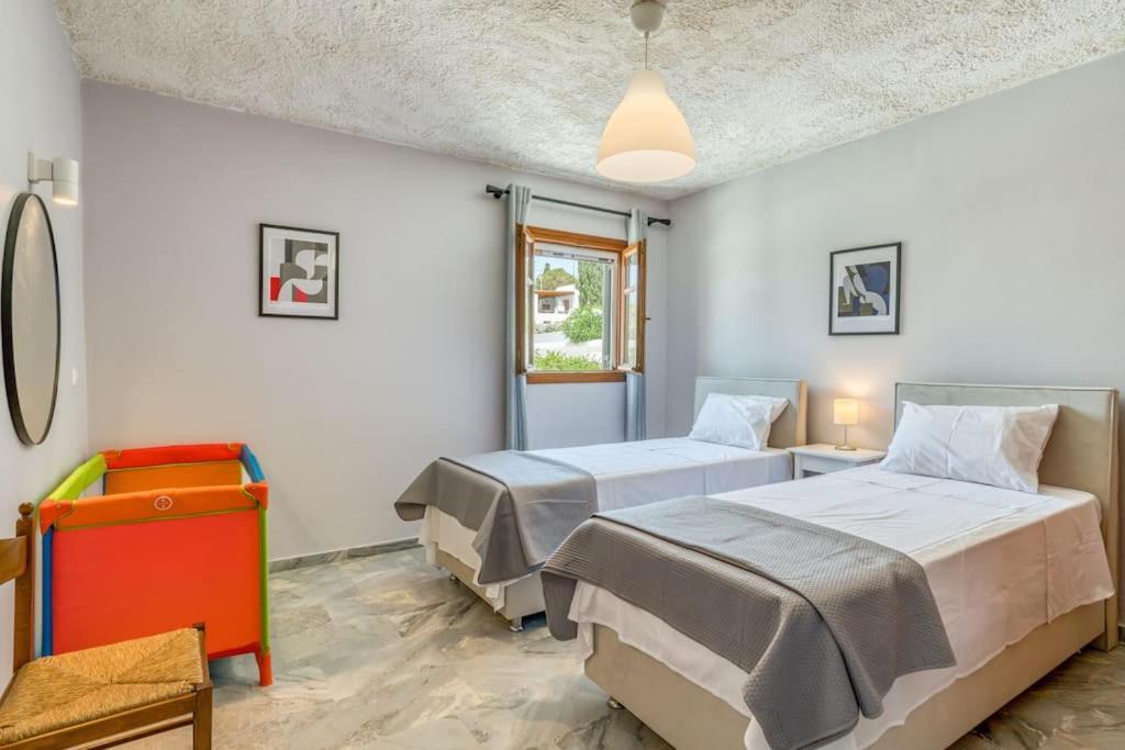 Manios Glisidia Sea View Villa *