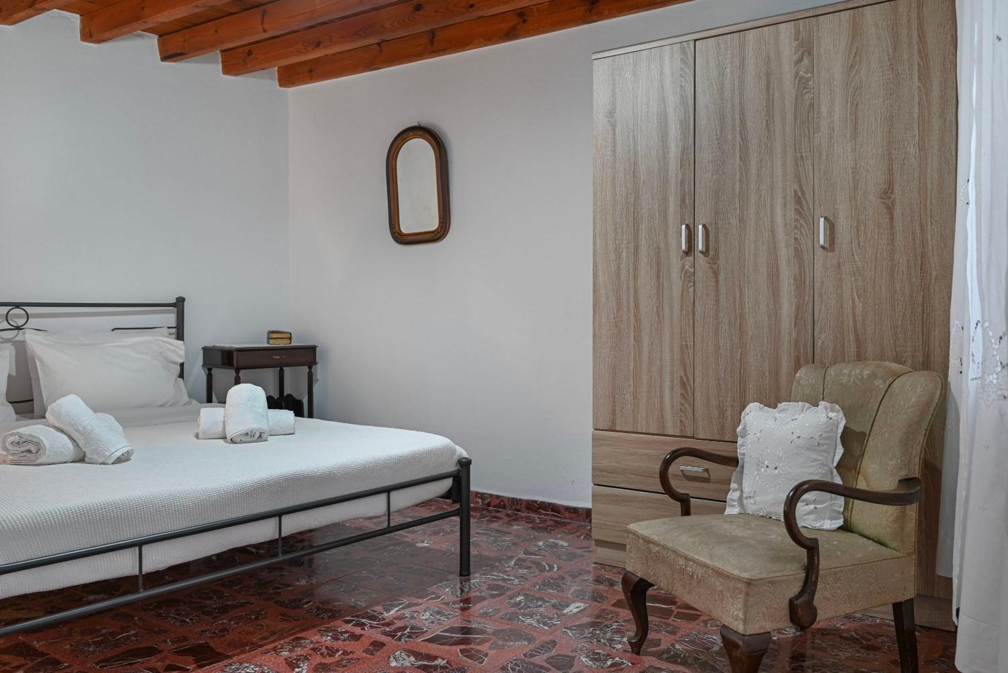 Anoi Traditional House Architectural Charm Holiday home *