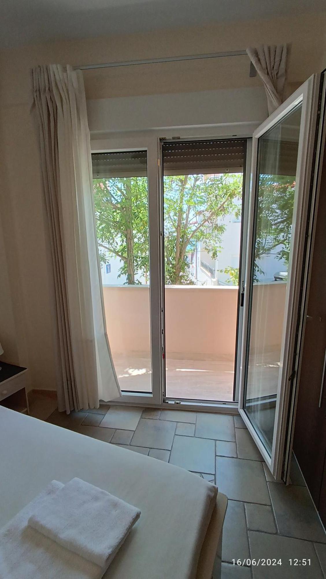 Anna Apartment Mola Kalyva