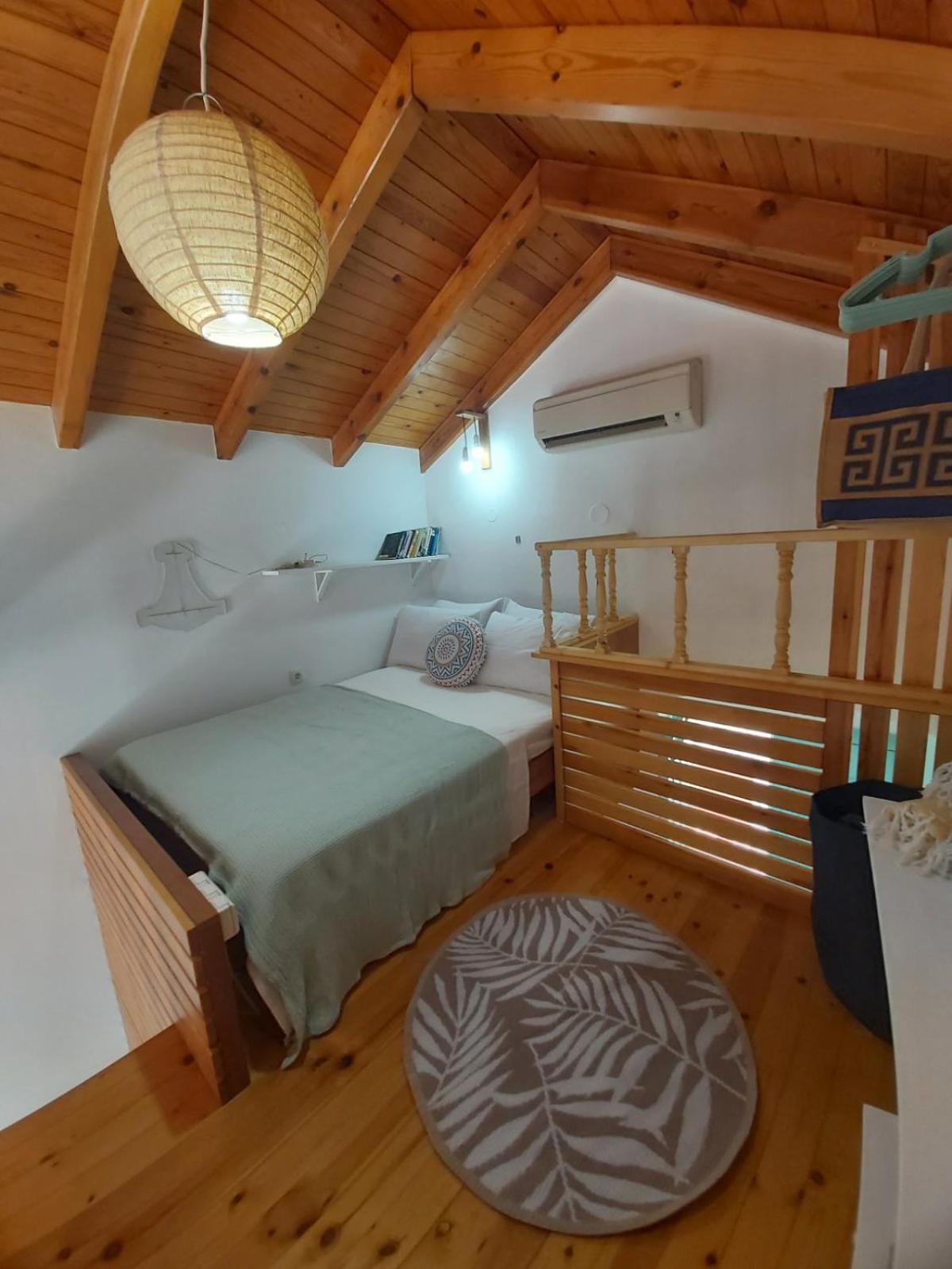 89 Steps Apartment Symi