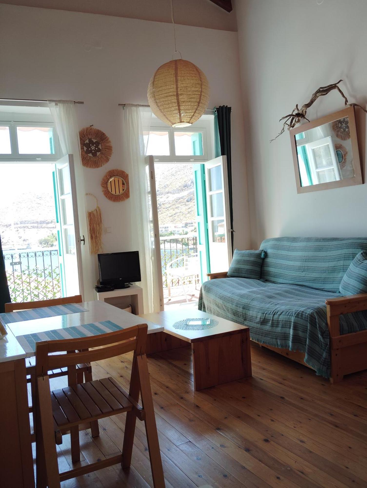 89 Steps Apartment
