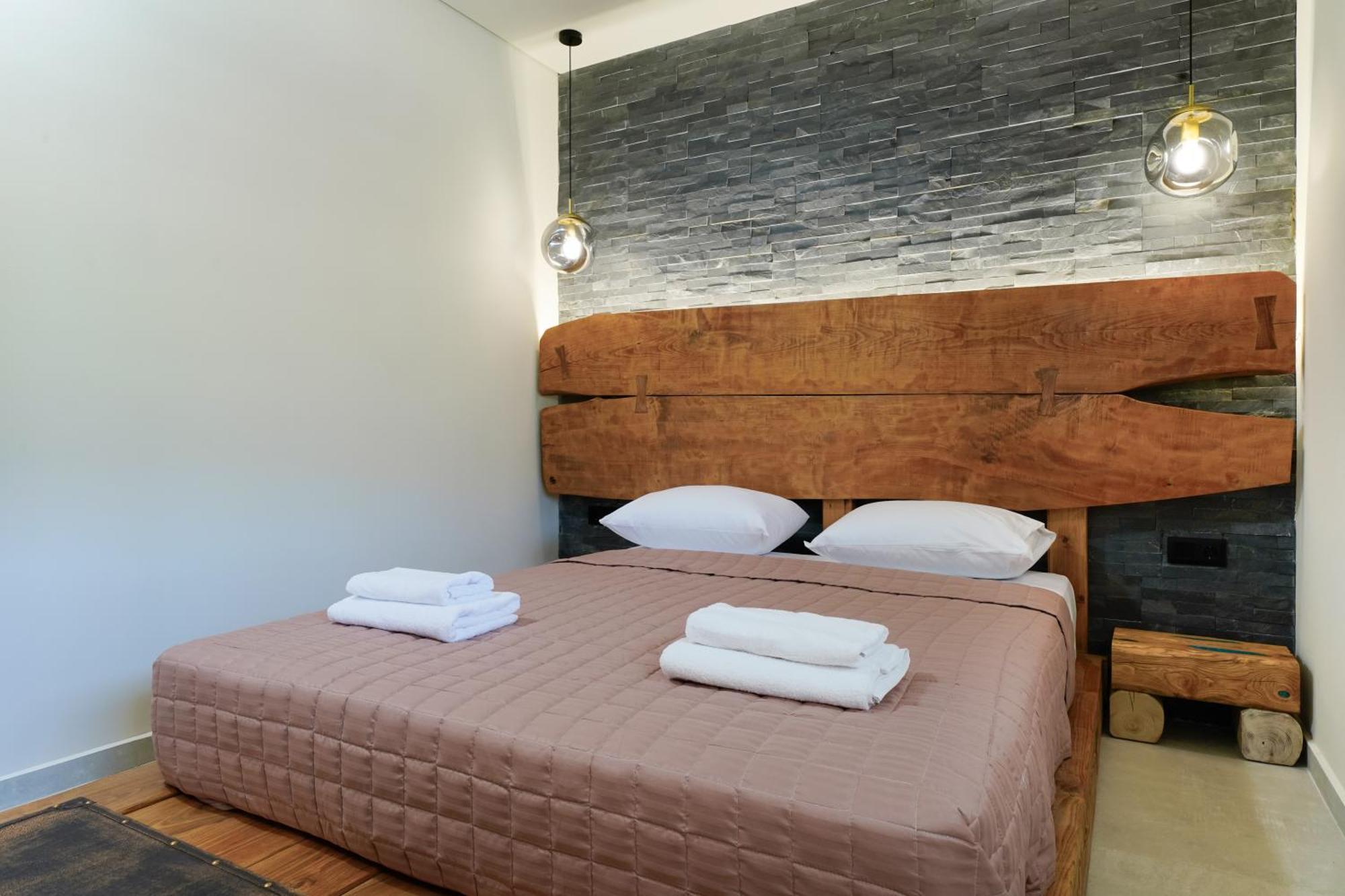 5 By Gd Apartment *