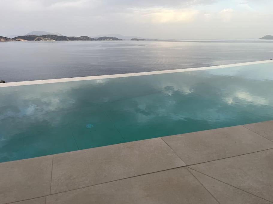 Infinia, Lefkada *