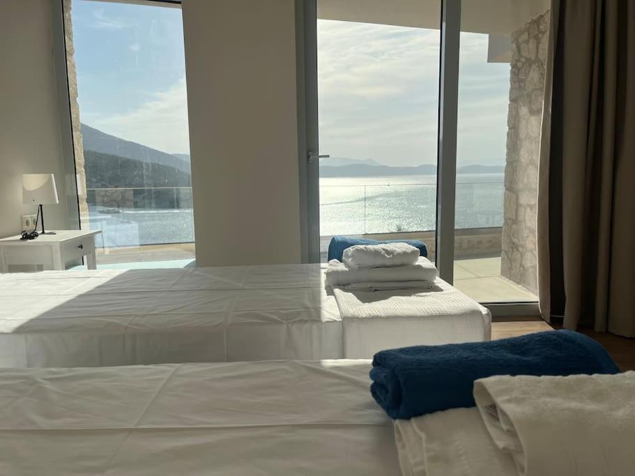 Infinia, Lefkada Villa *