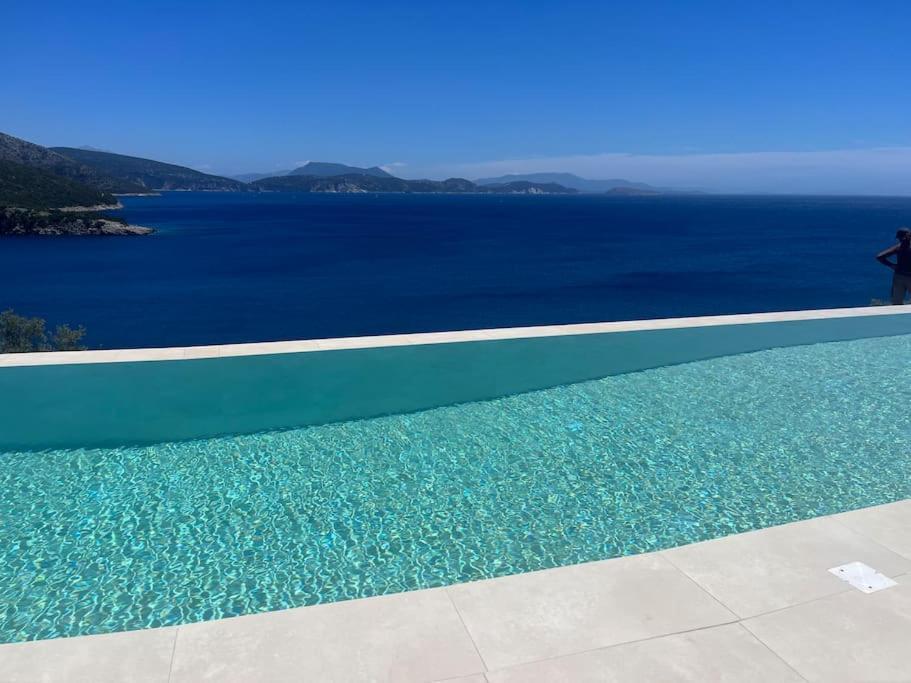 Infinia, Lefkada * Sivota (Lefkada)