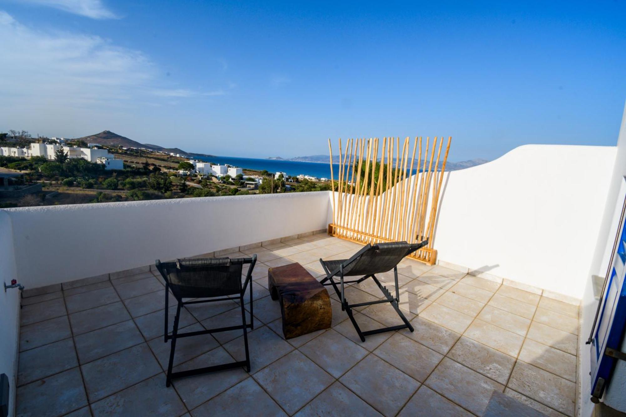 Ohana Paros