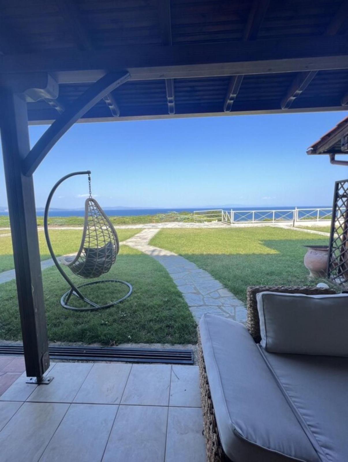 Cozy Sea View Apartment Nea Poteidaia
