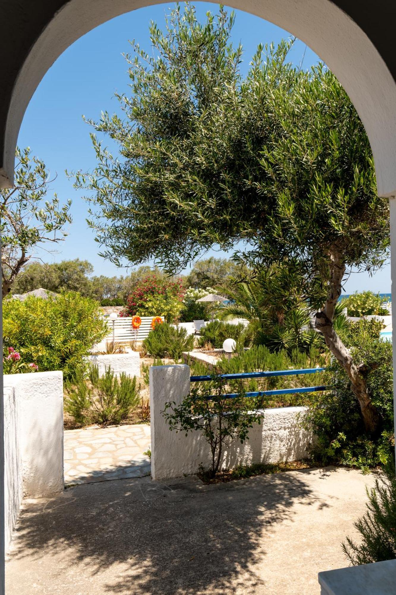 Paros By Kottas Hotel 3*