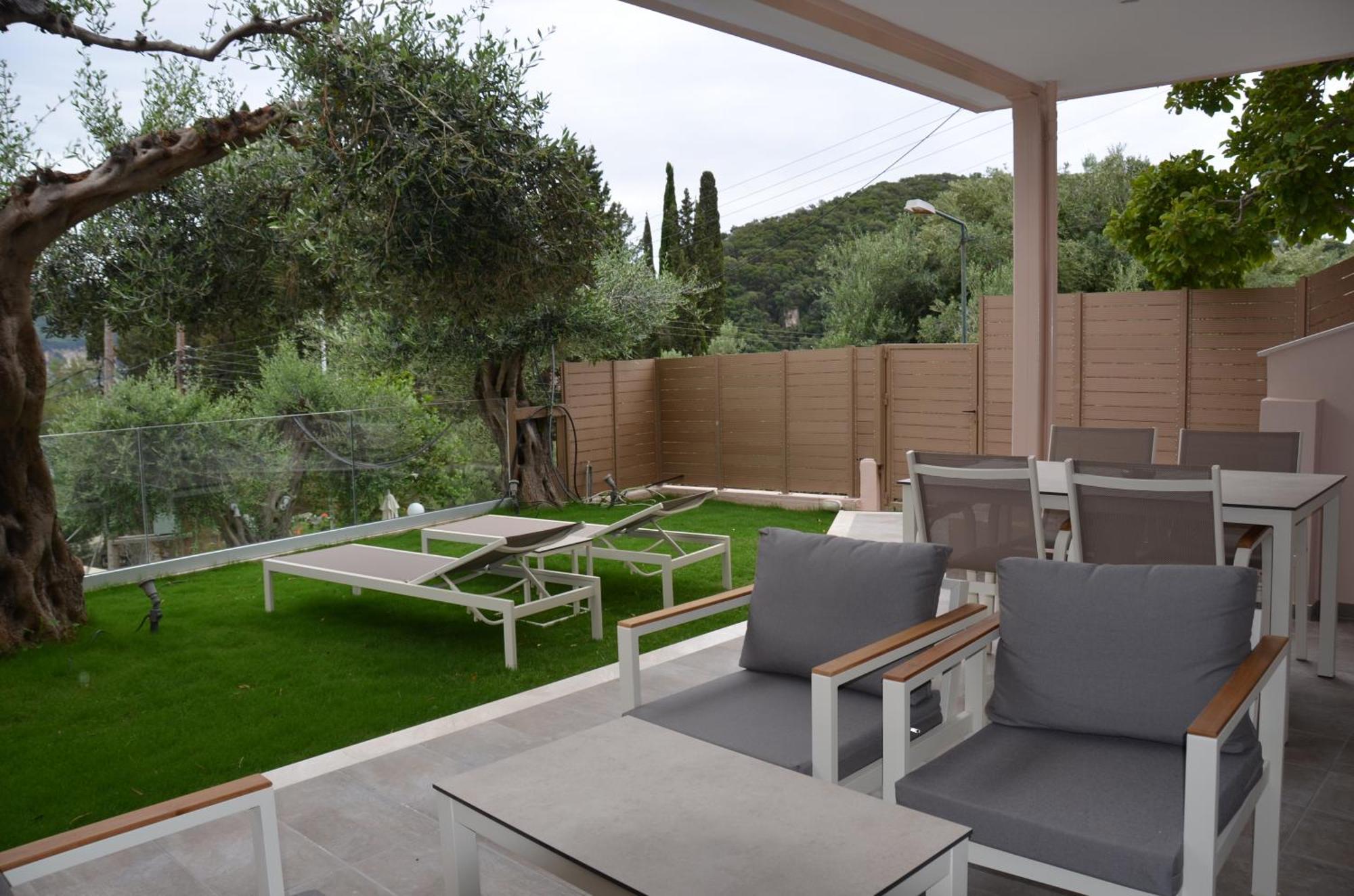 Odysseus Hotel 3*