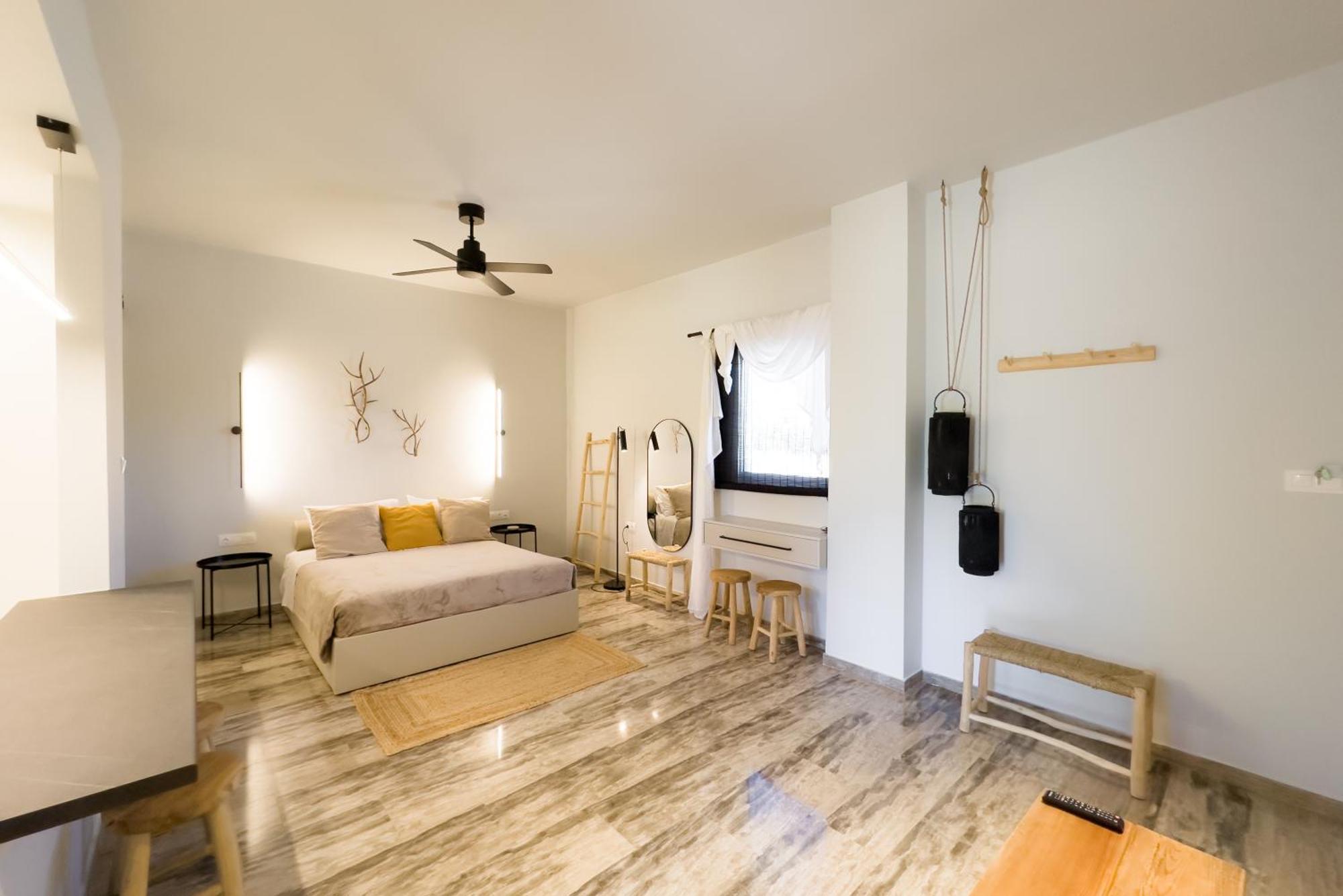 Aparthotel Karistos Mare