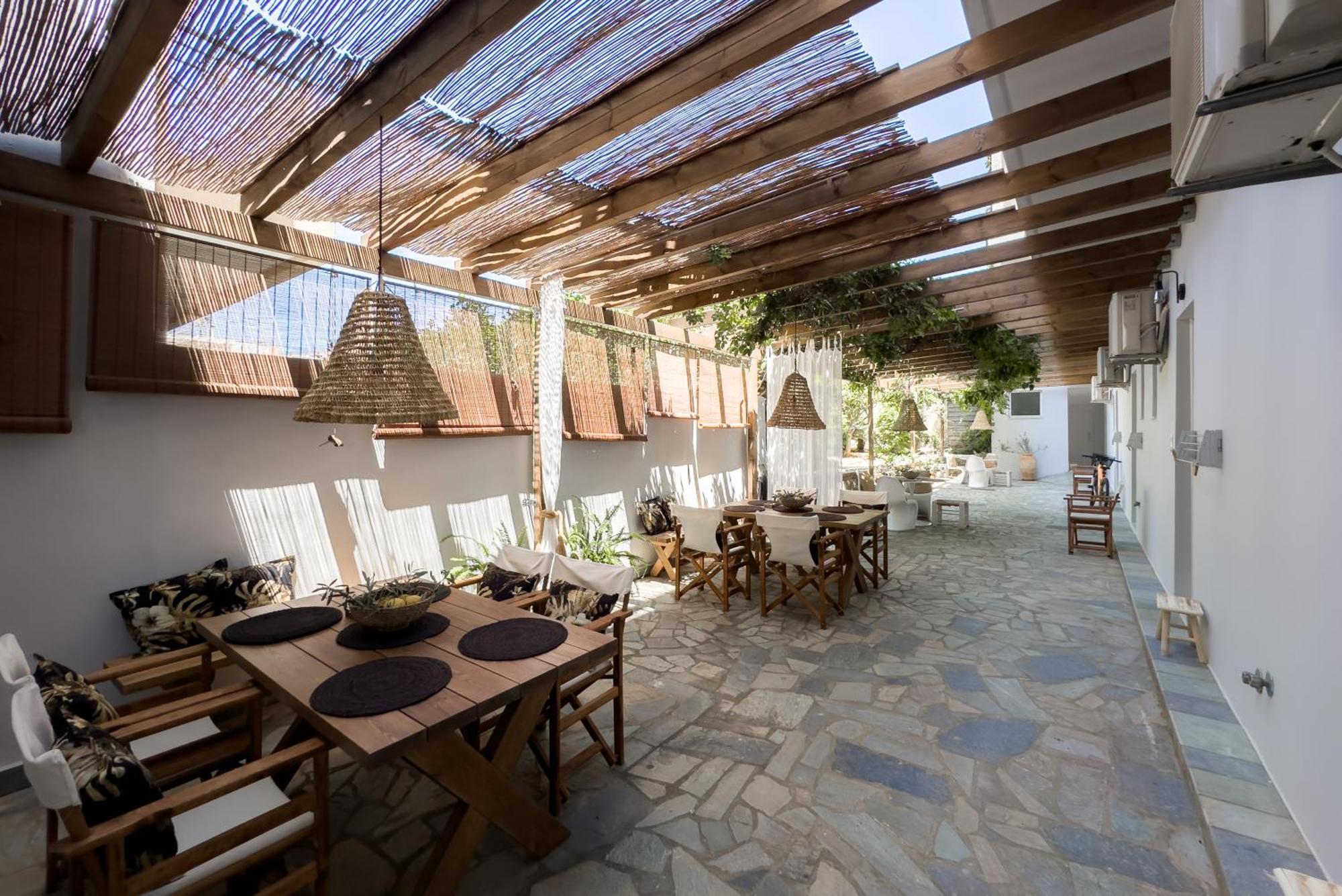 Aparthotel Karistos Mare