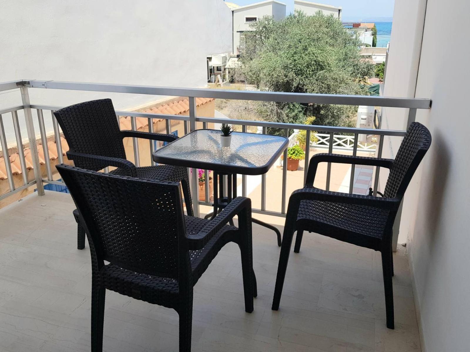 Apartment Yialos *