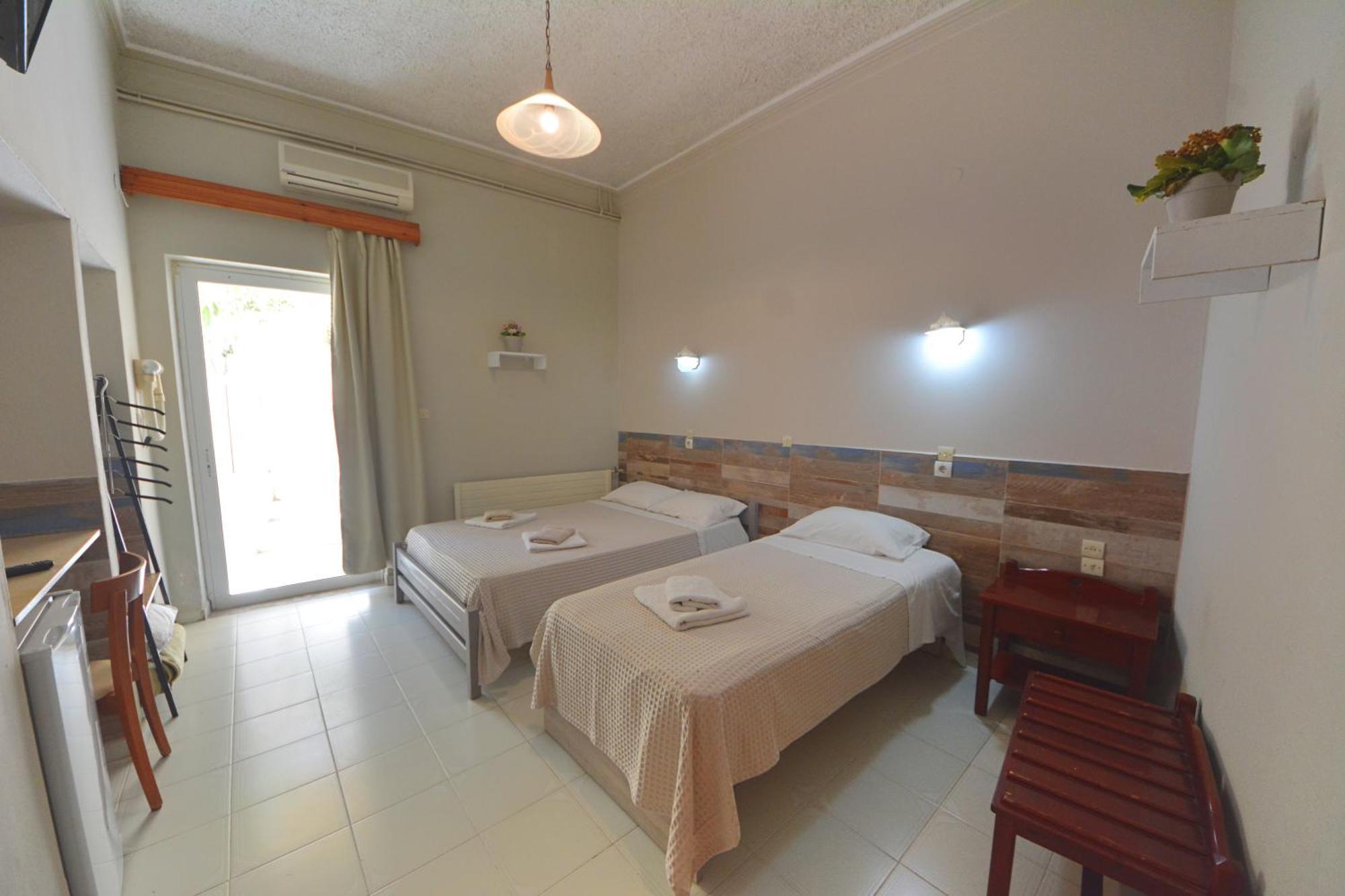 Bikakis Family Aparthotel *