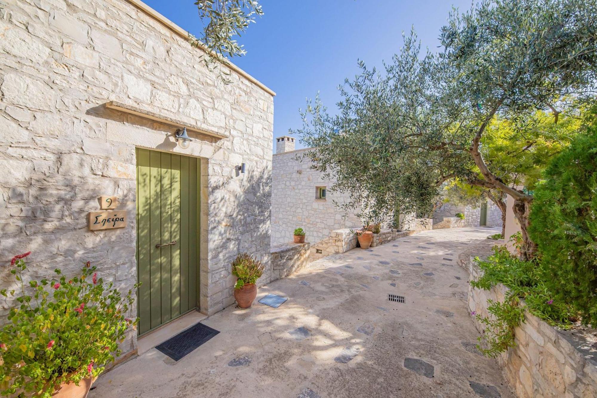 Dalabelos Estate
