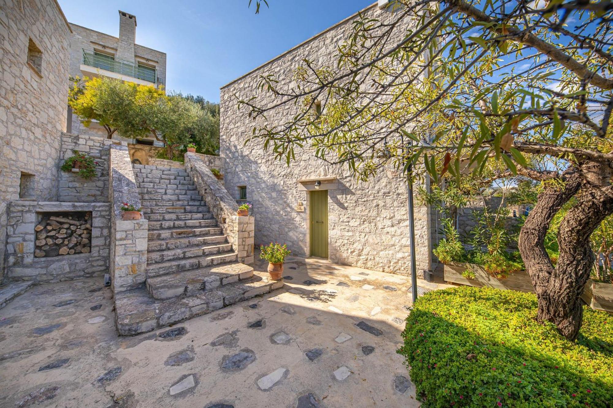 Dalabelos Estate Angeliana (Crete)