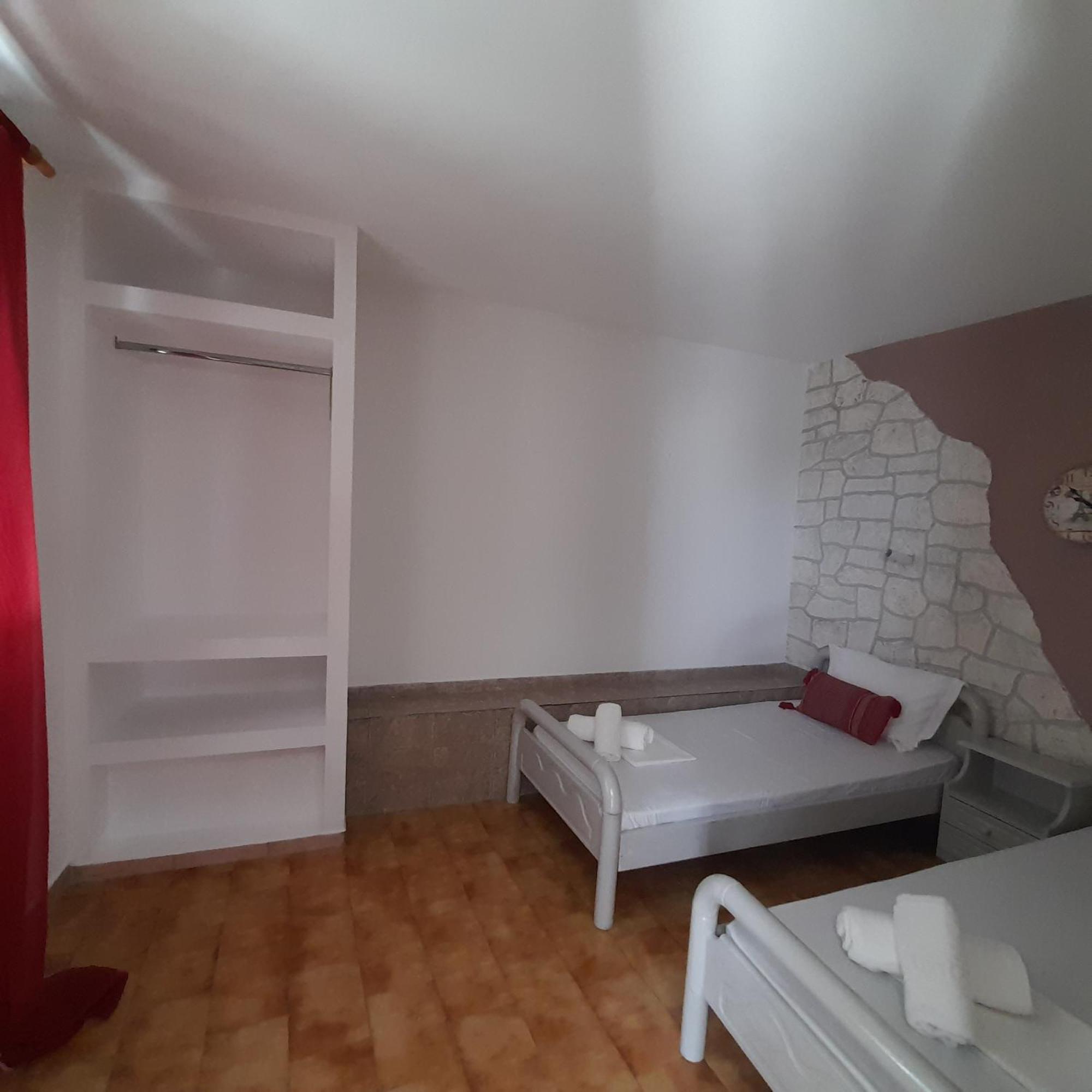 Kastro Studios * Skopelos Town