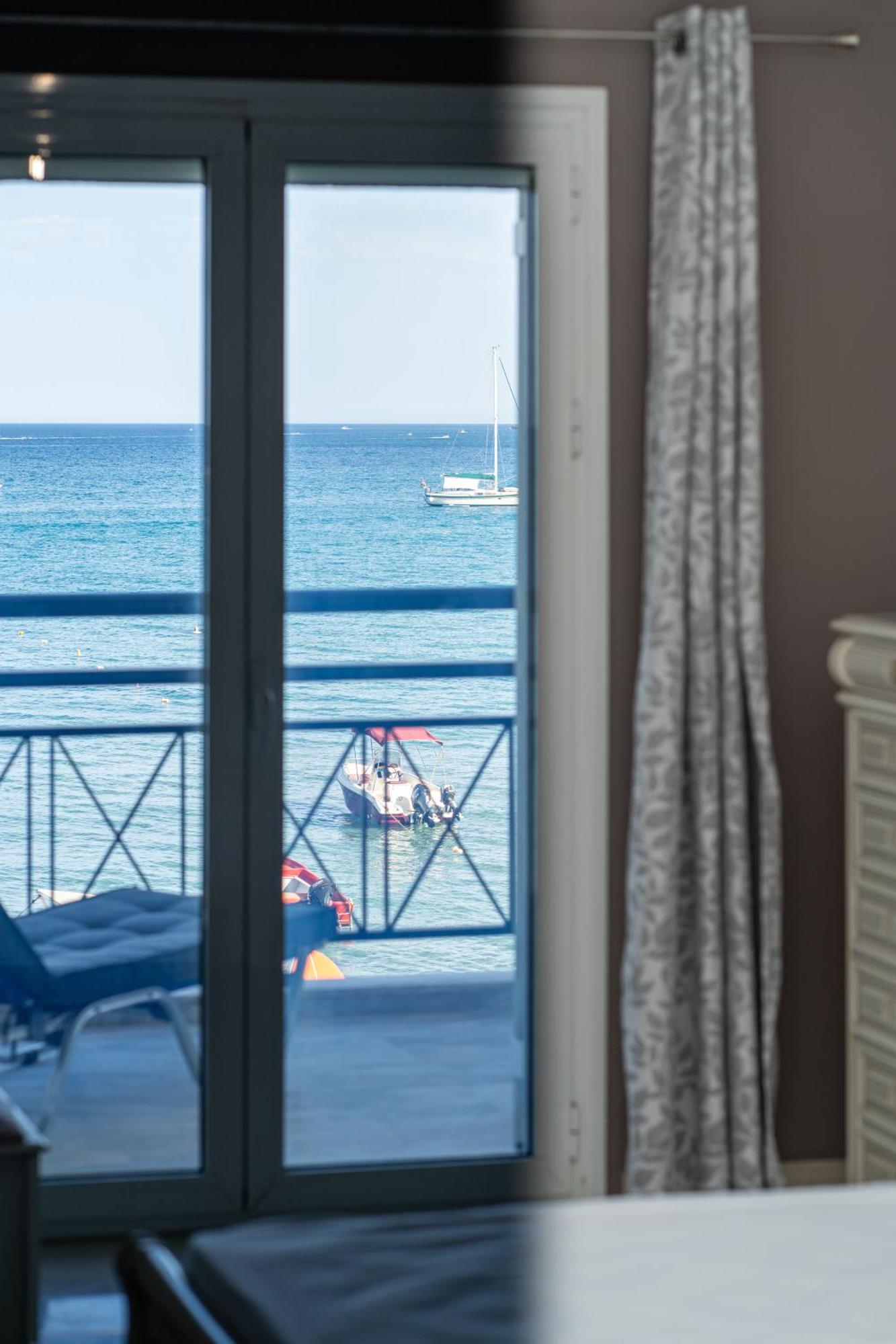 George Beachfront