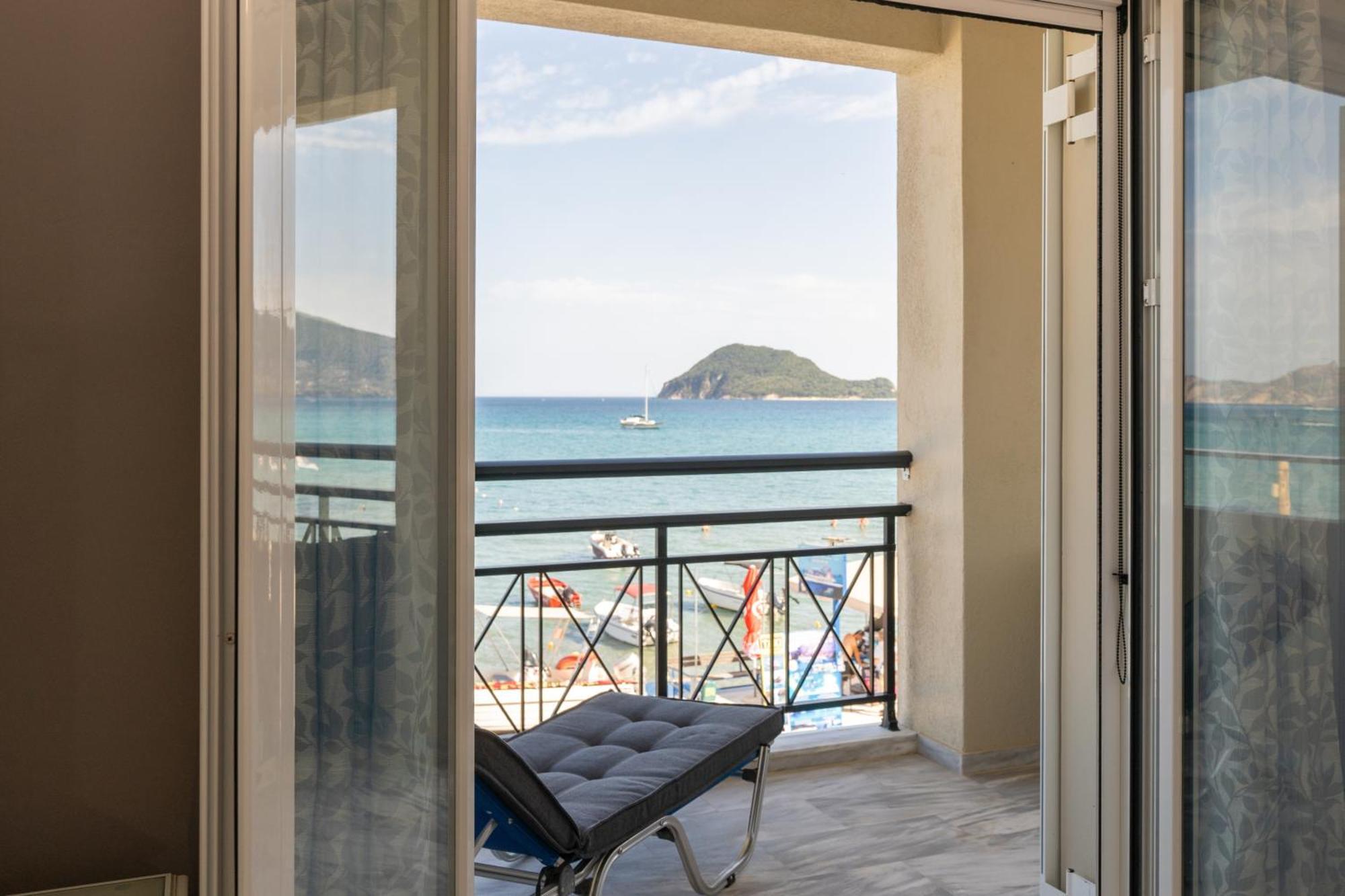 Apartment George Beachfront *