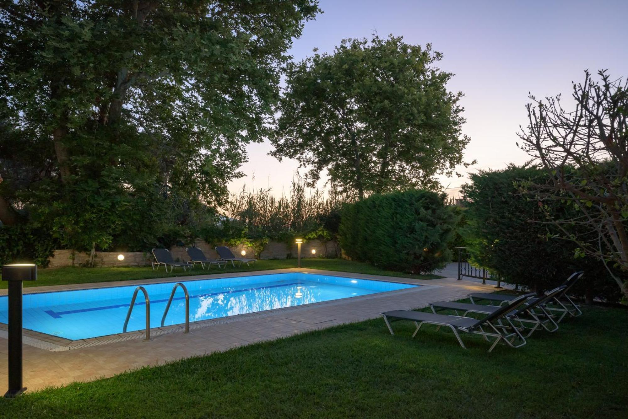 Villa Christina Villas, Steps To Sandy Beach, By Thinkvilla *
