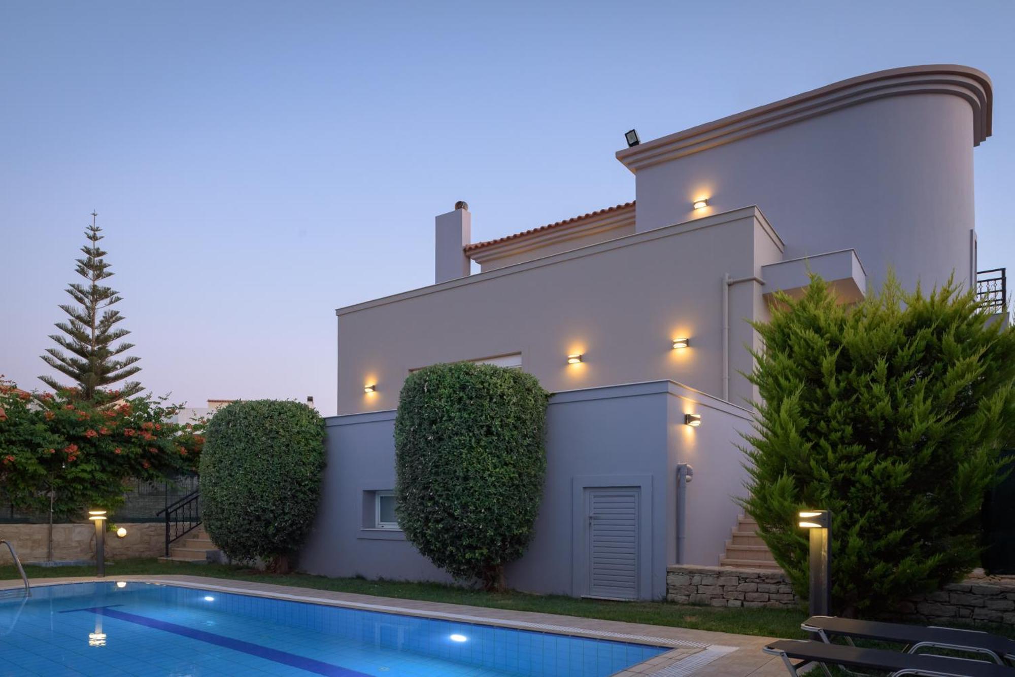 Christina Villas, Steps To Sandy Beach, By Thinkvilla * Sfakaki