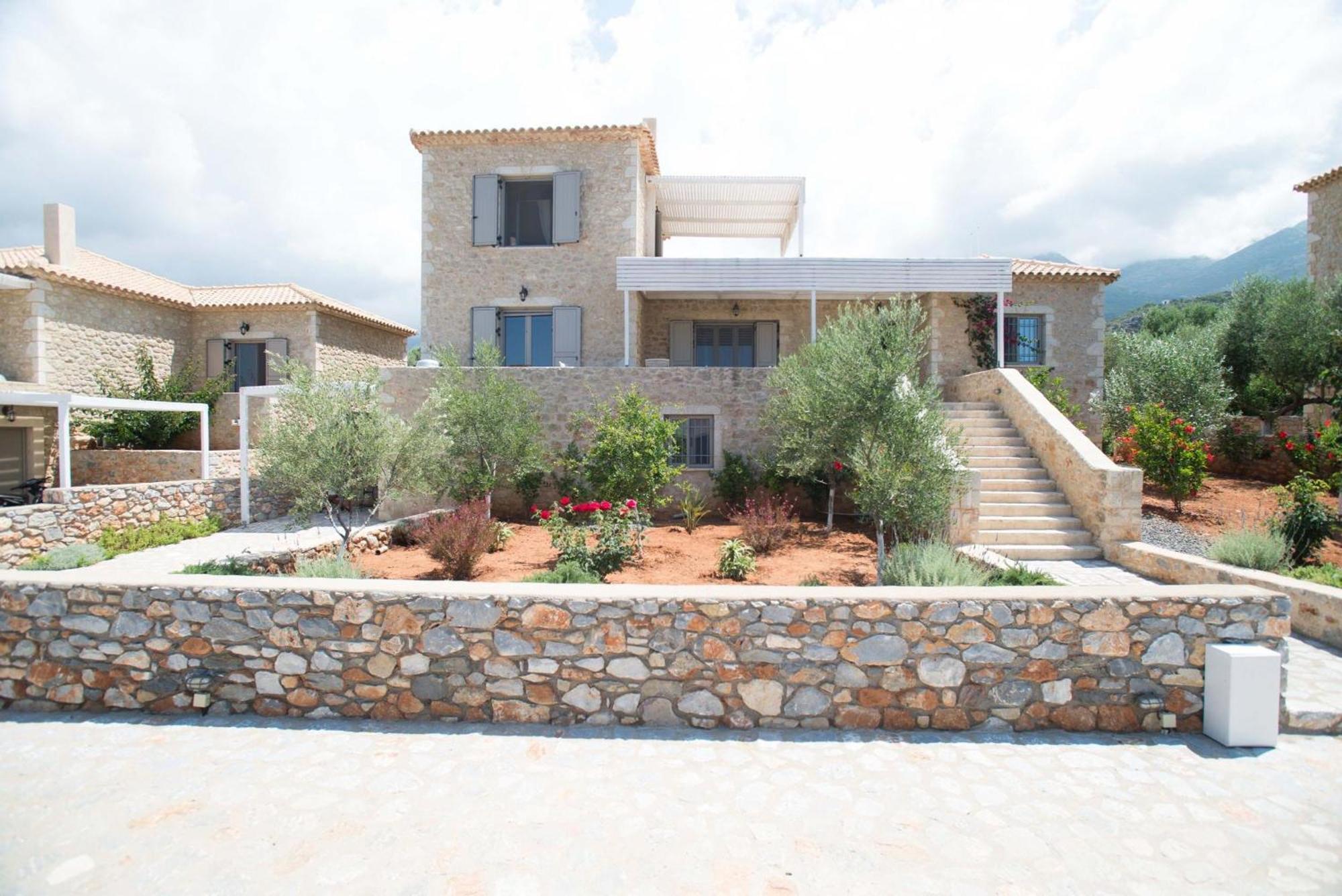 Poliana Estate Holiday home *