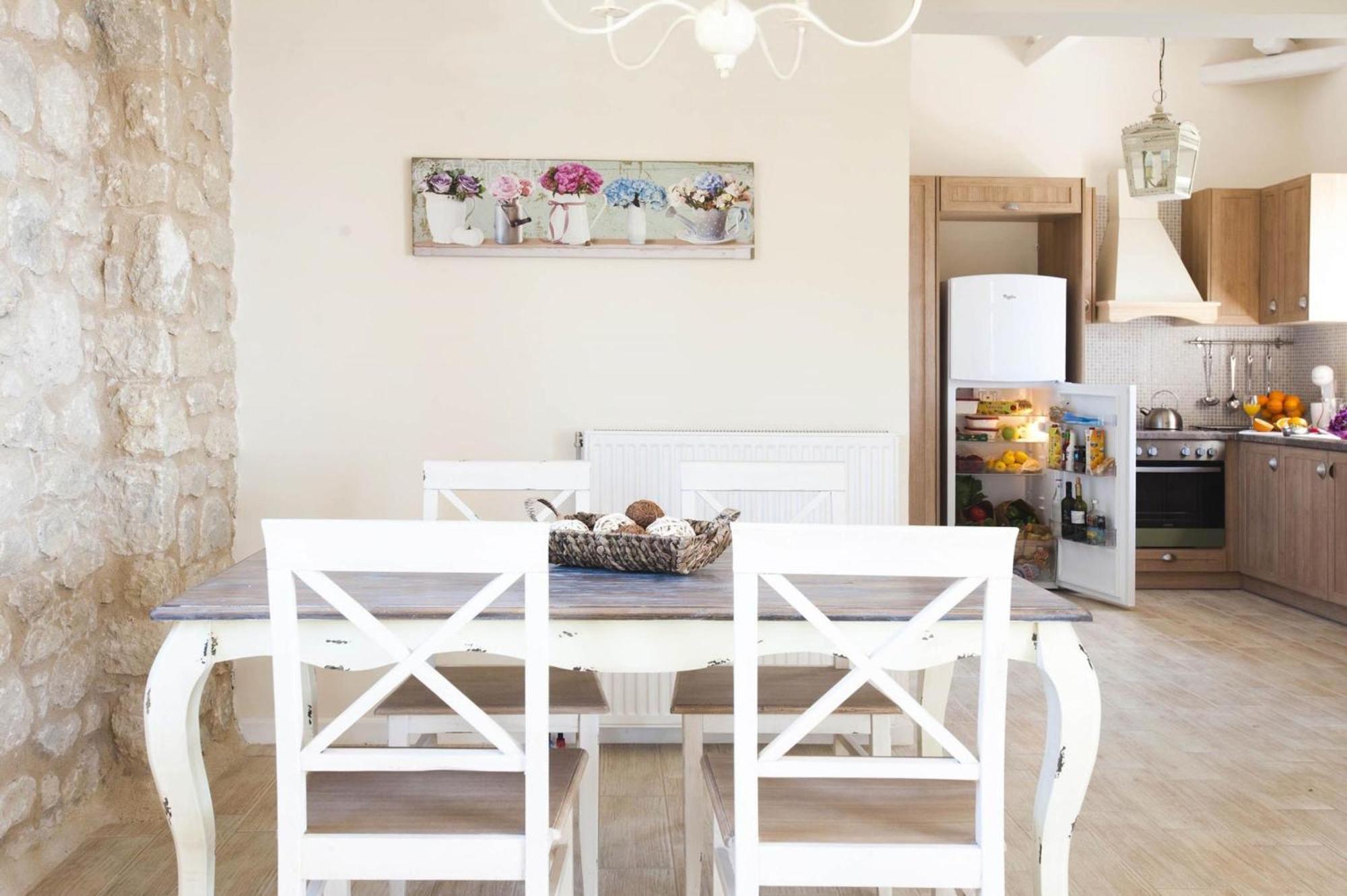 Poliana Estate *