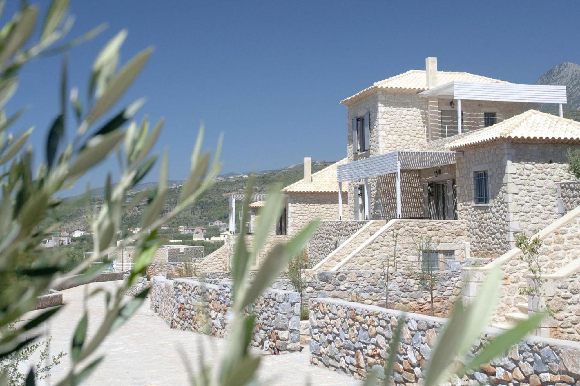 Poliana Estate Riglia