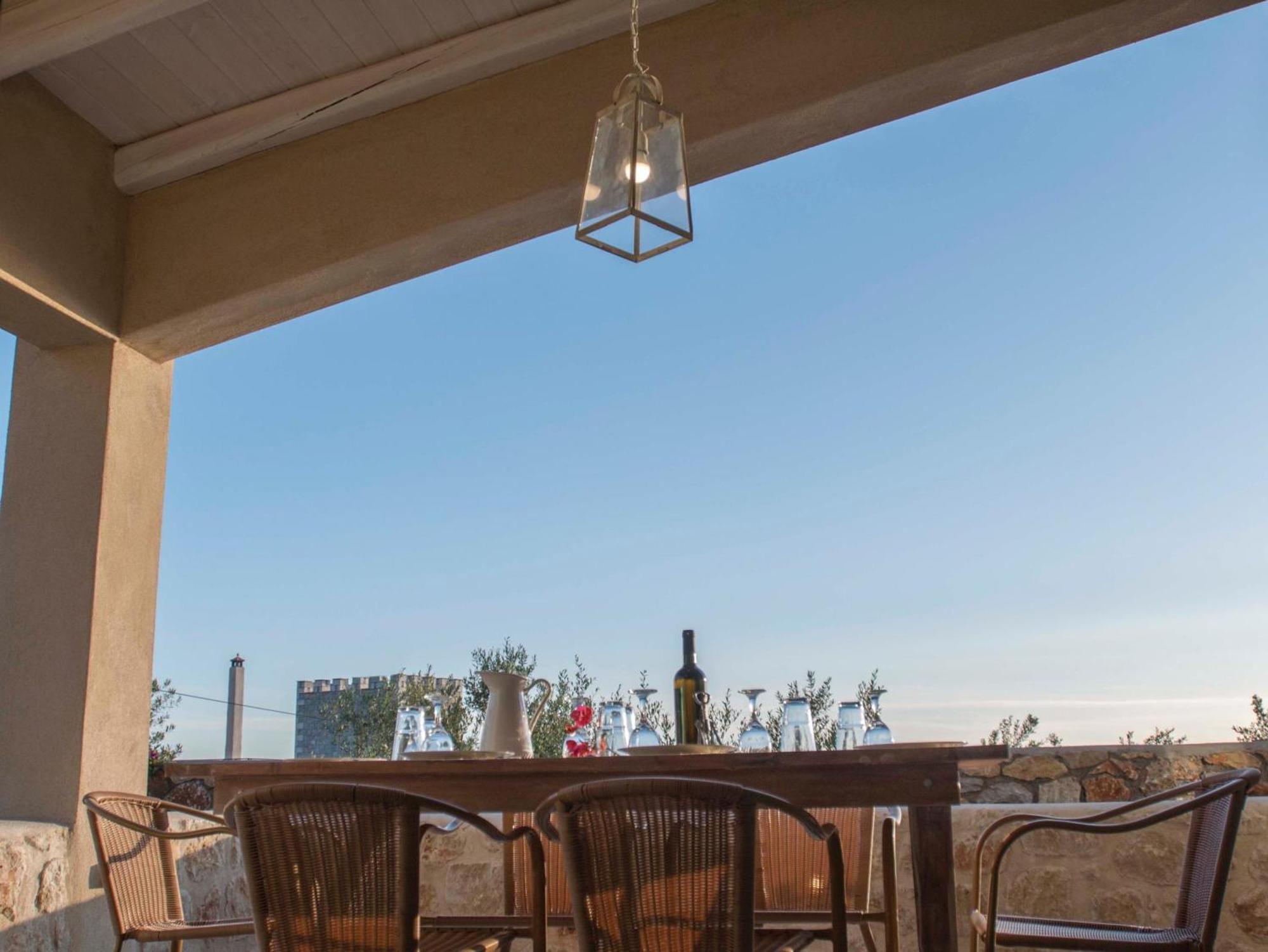 Poliana Estate