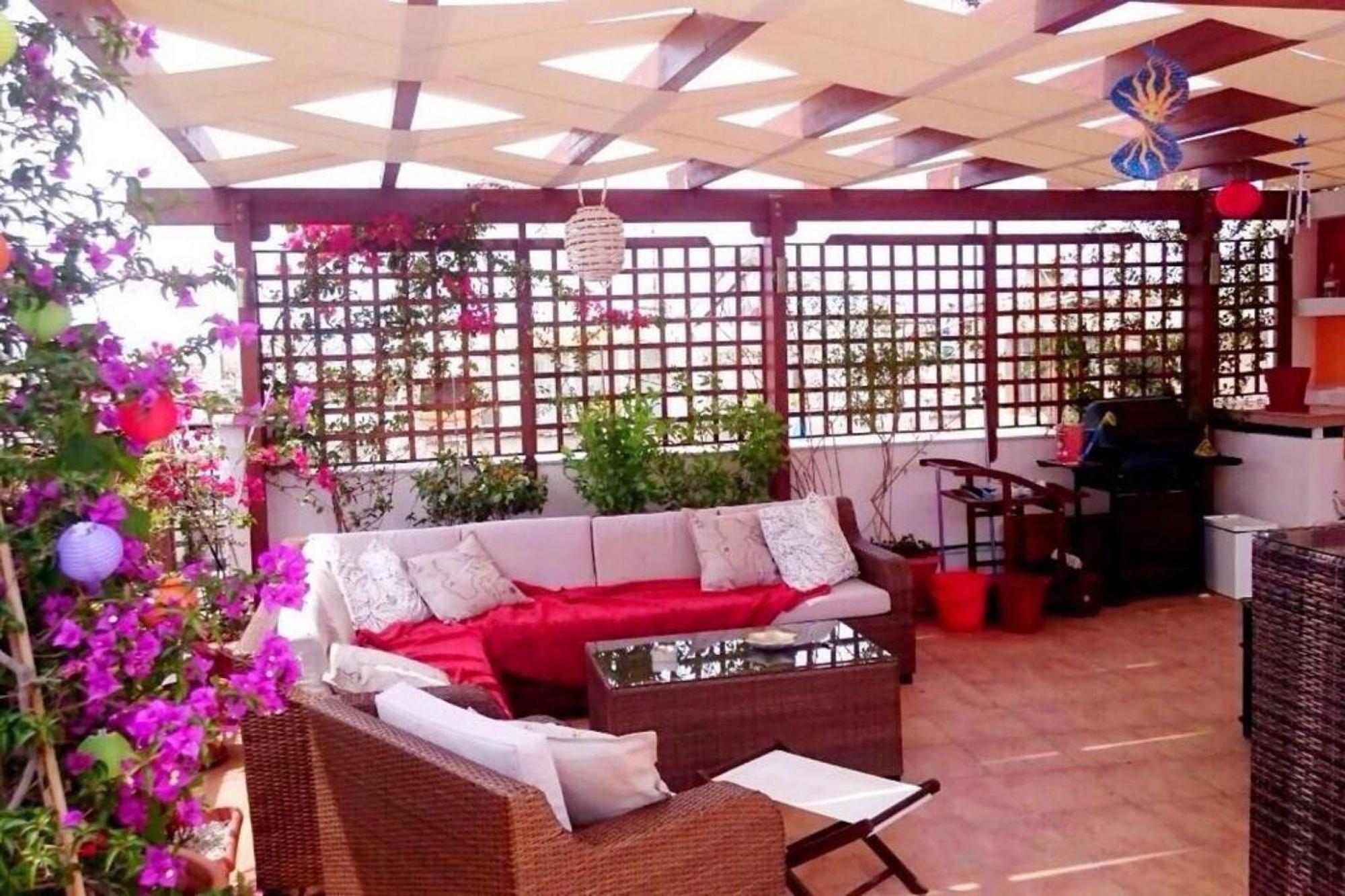 Cozy In Acropolis With Roof Garden Apartment *