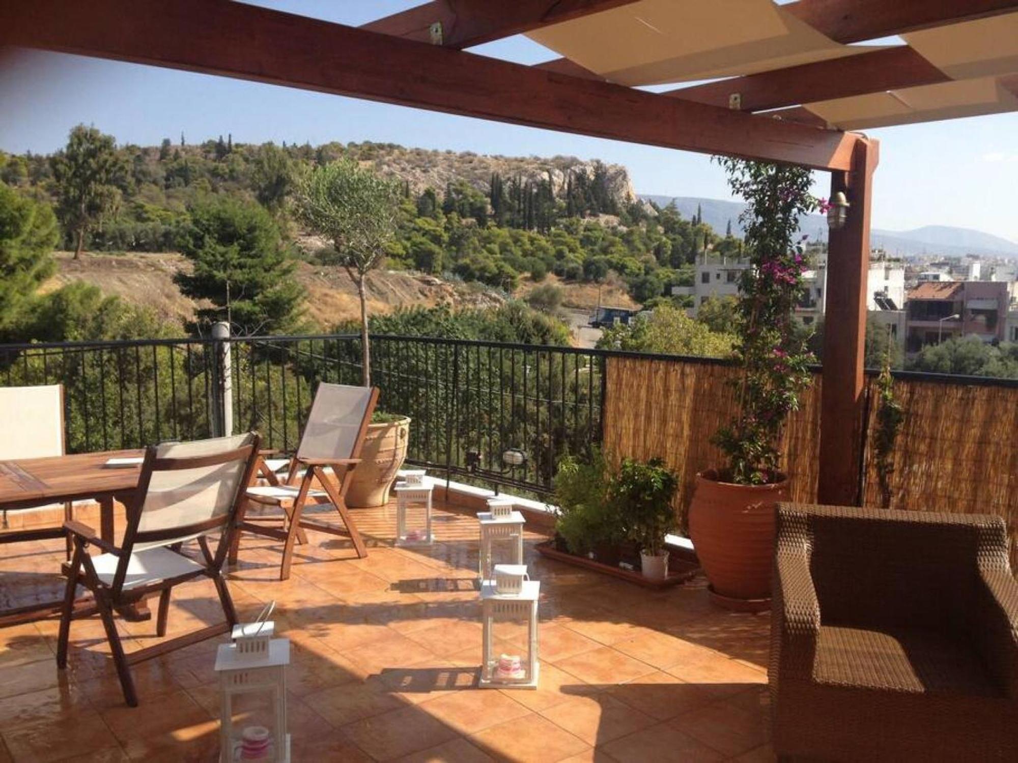 Apartment Cozy In Acropolis With Roof Garden