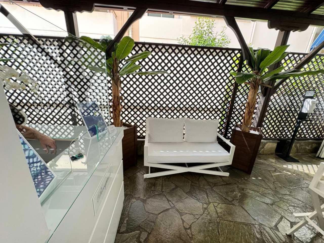 Amaryllis Luxury Guest house *